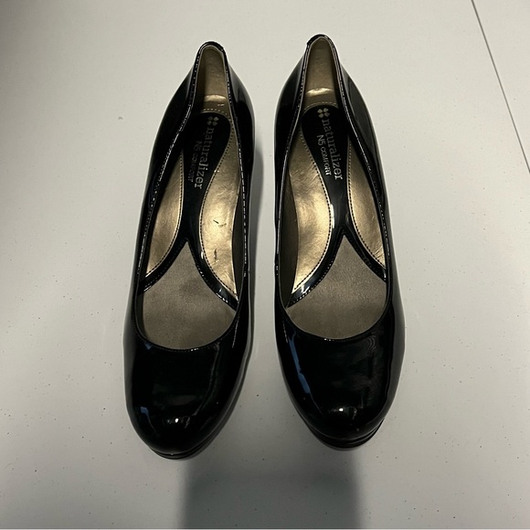 Naturalizer Women's Michelle Classic Black patent Leather Heels Pumps Shoes 8 - Picture 2 of 9